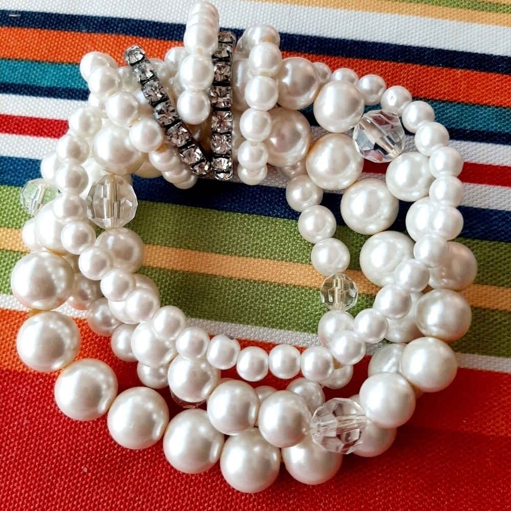 Multi Strand Pearl and Crystal Bracelet - Picture 3 of 6